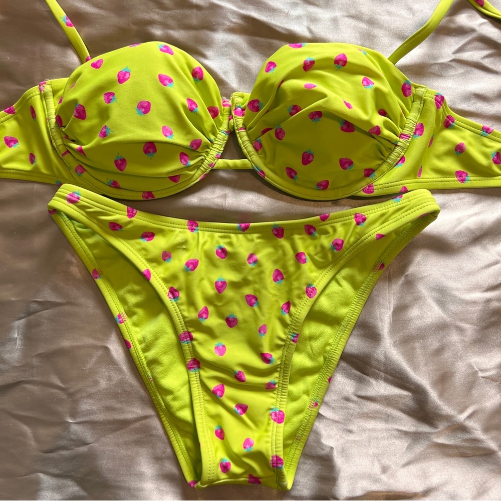 Women’s bikini cute strawberry’s green